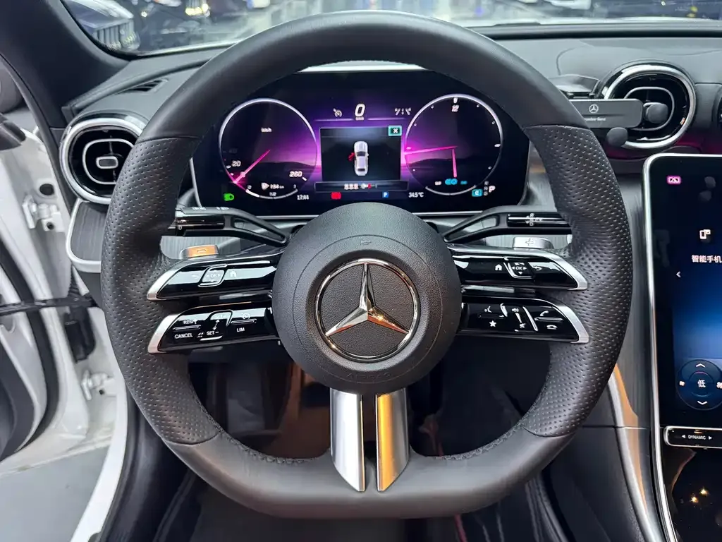 Mercedes-Benz C-Class — фото 10