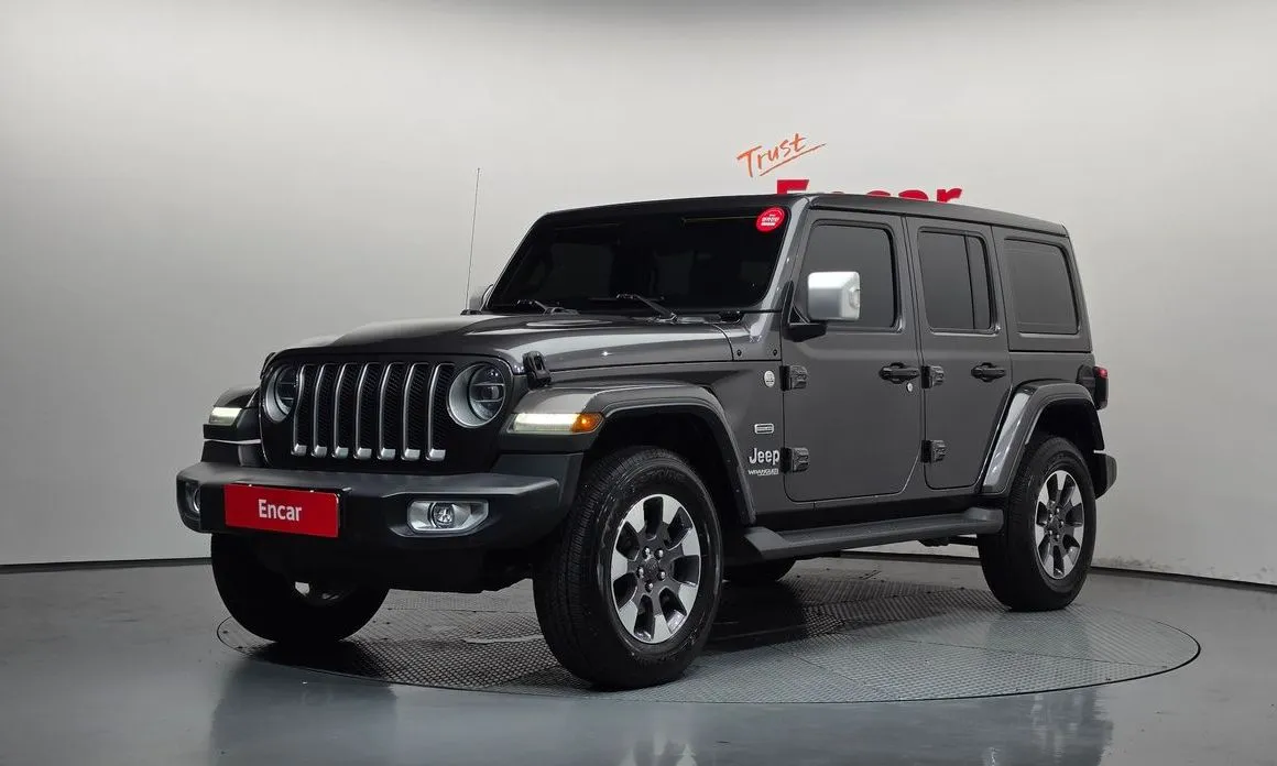 Jeep Wrangler — фото 1