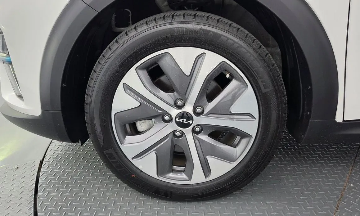 Kia Niro — фото 10
