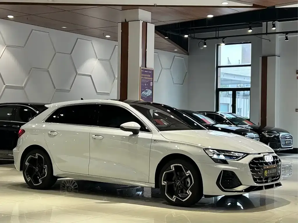 Audi A3 — фото 9