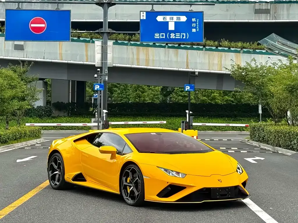Lamborghini Huracan — фото 4
