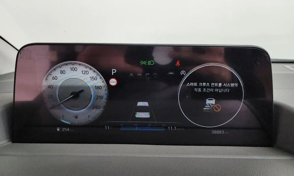 Hyundai Staria — фото 2