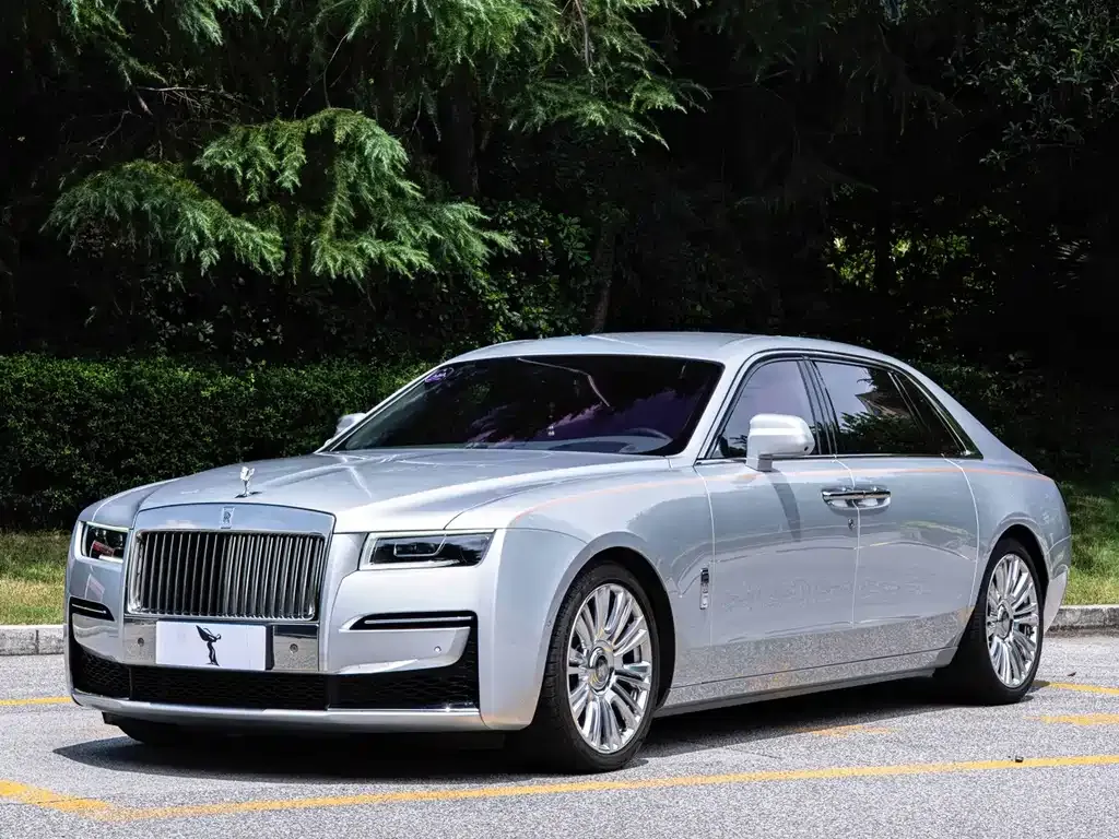 Rolls-Royce Ghost — фото 1
