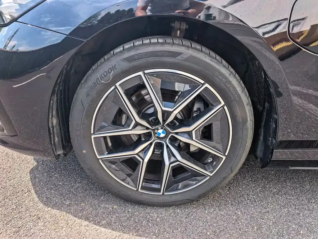 BMW i5 — фото 9