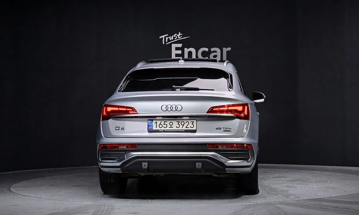 Audi Q5 — фото 5