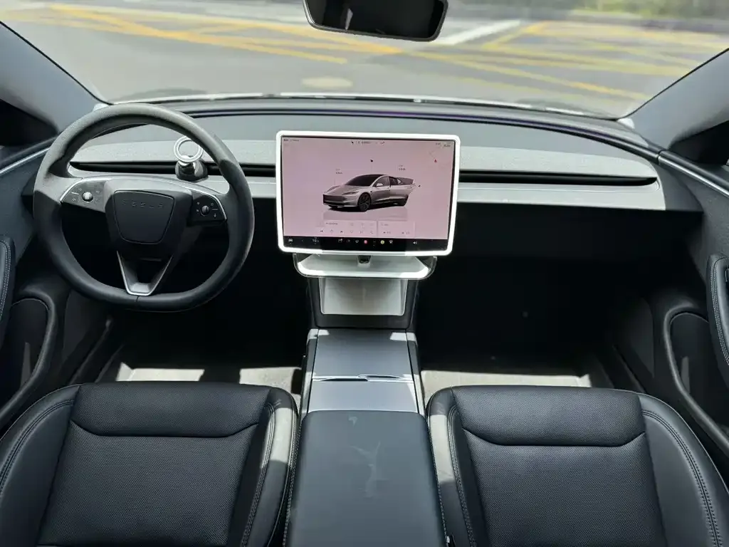 Tesla Model 3 — фото 5