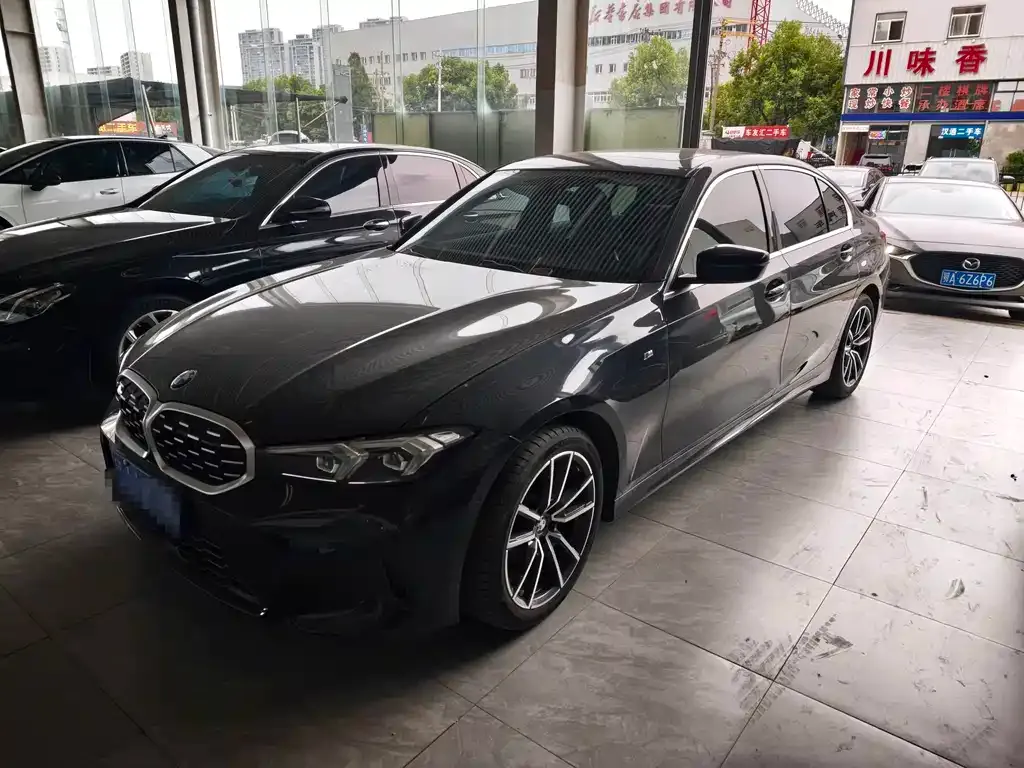 BMW 3 Series — фото 1