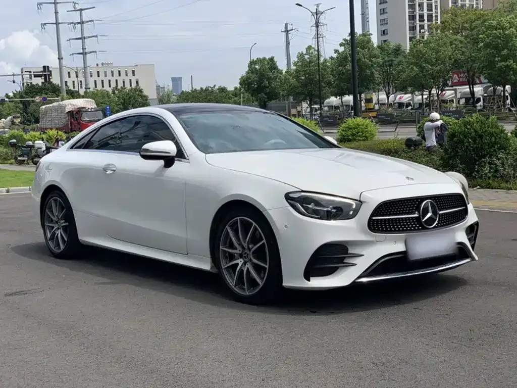 Mercedes-Benz E-Class (Import) — фото 9