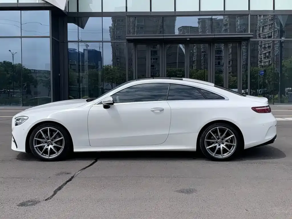 Mercedes-Benz E-Class (Import) — фото 3