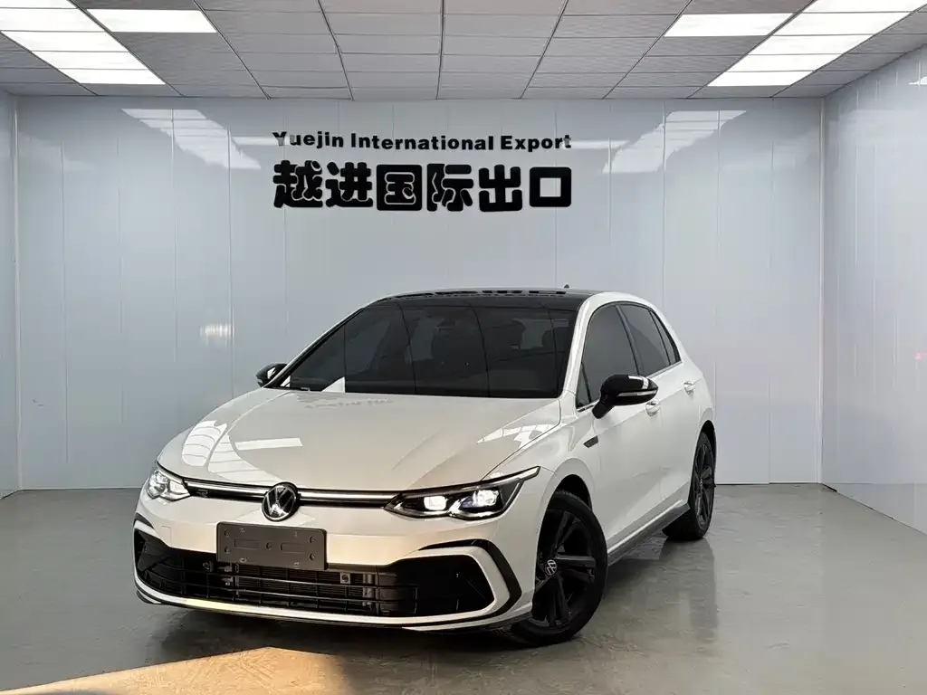 Volkswagen Golf — фото 1