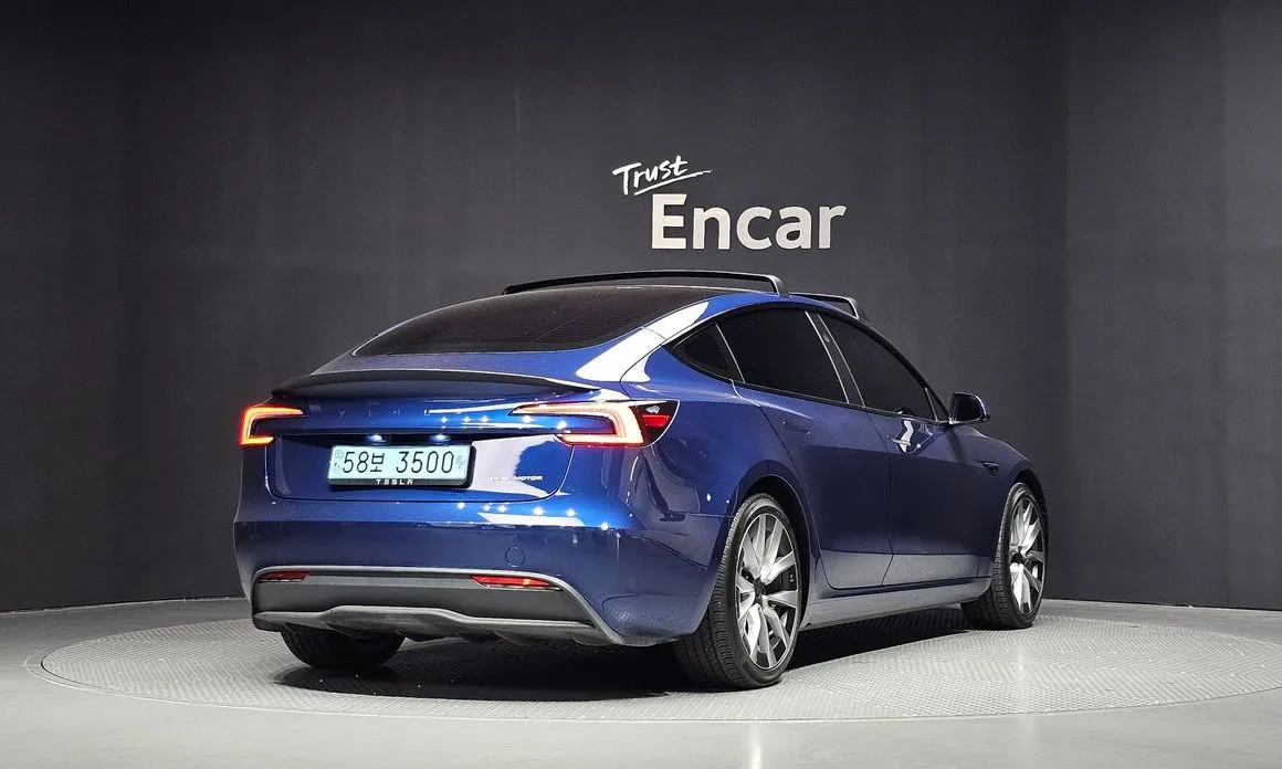 Tesla Model 3 — фото 5