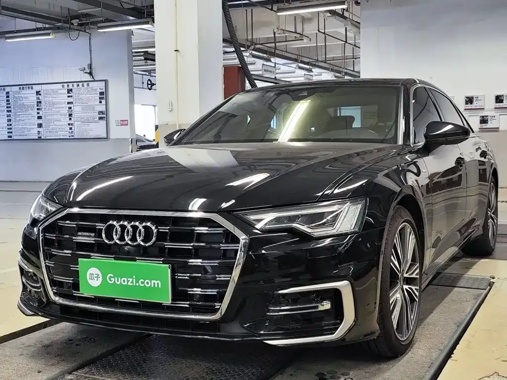 Audi A6L — фото 1