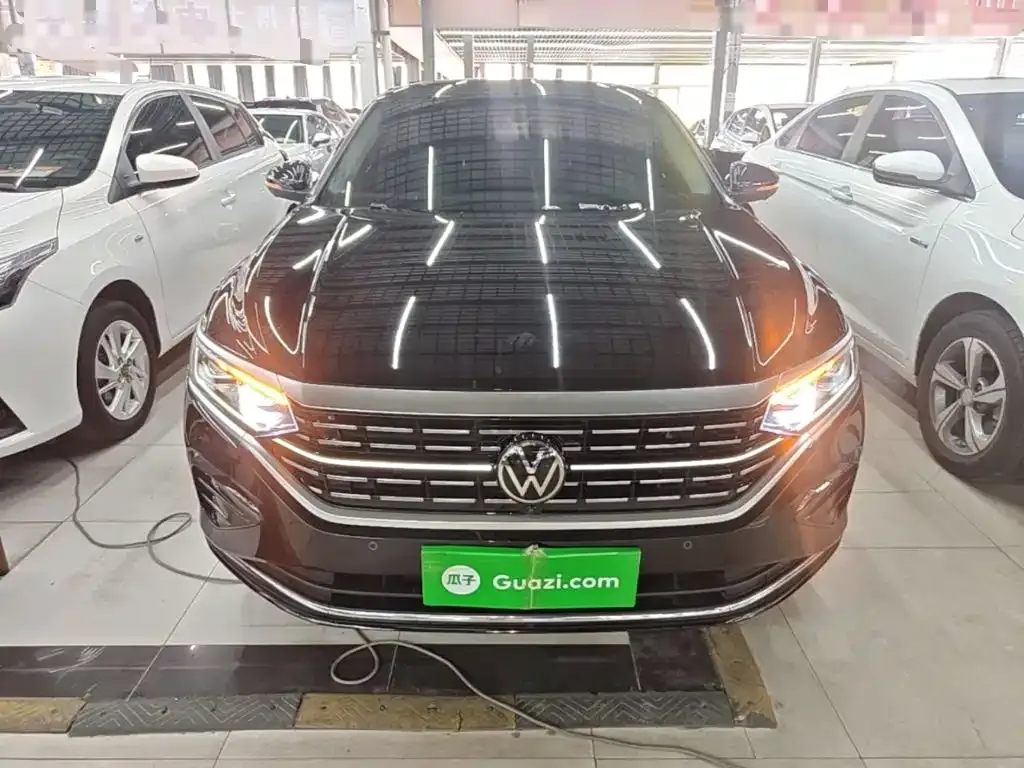 Volkswagen Passat — фото 5