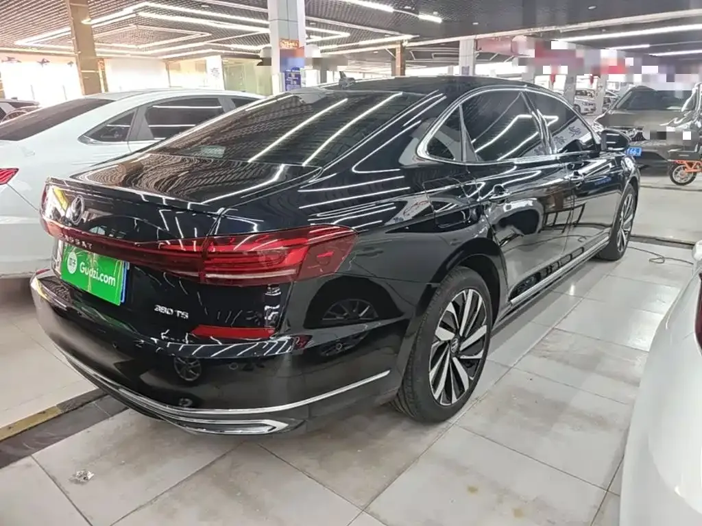 Volkswagen Passat — фото 6