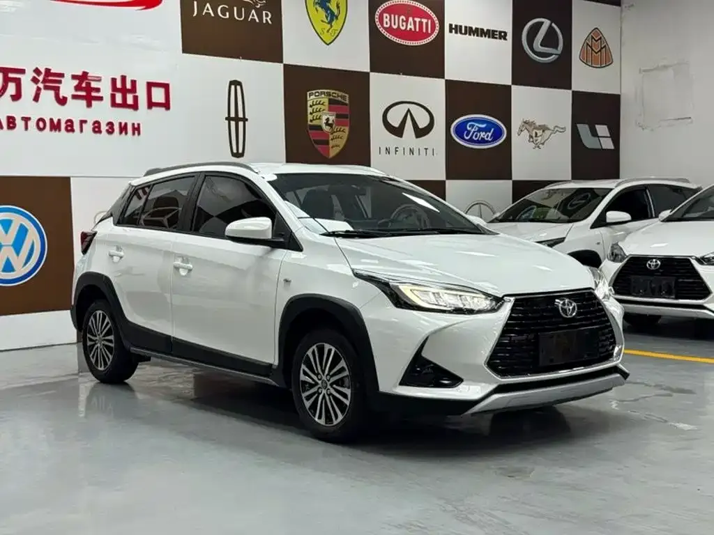 Toyota Yaris L — фото 6