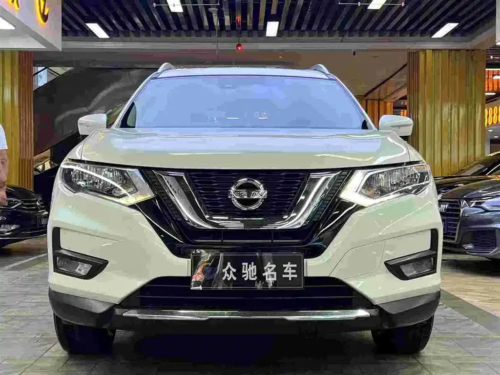 Nissan X-Trail — фото 6