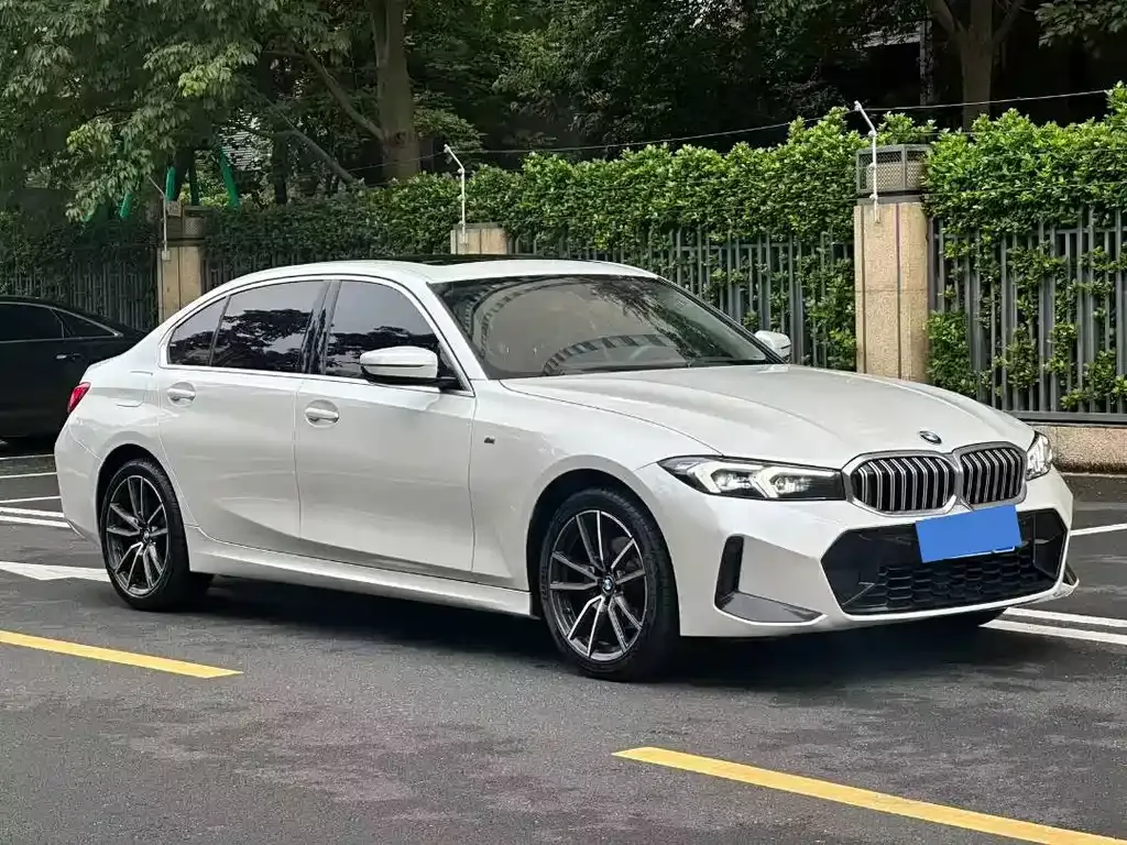 BMW 3 Series — фото 1