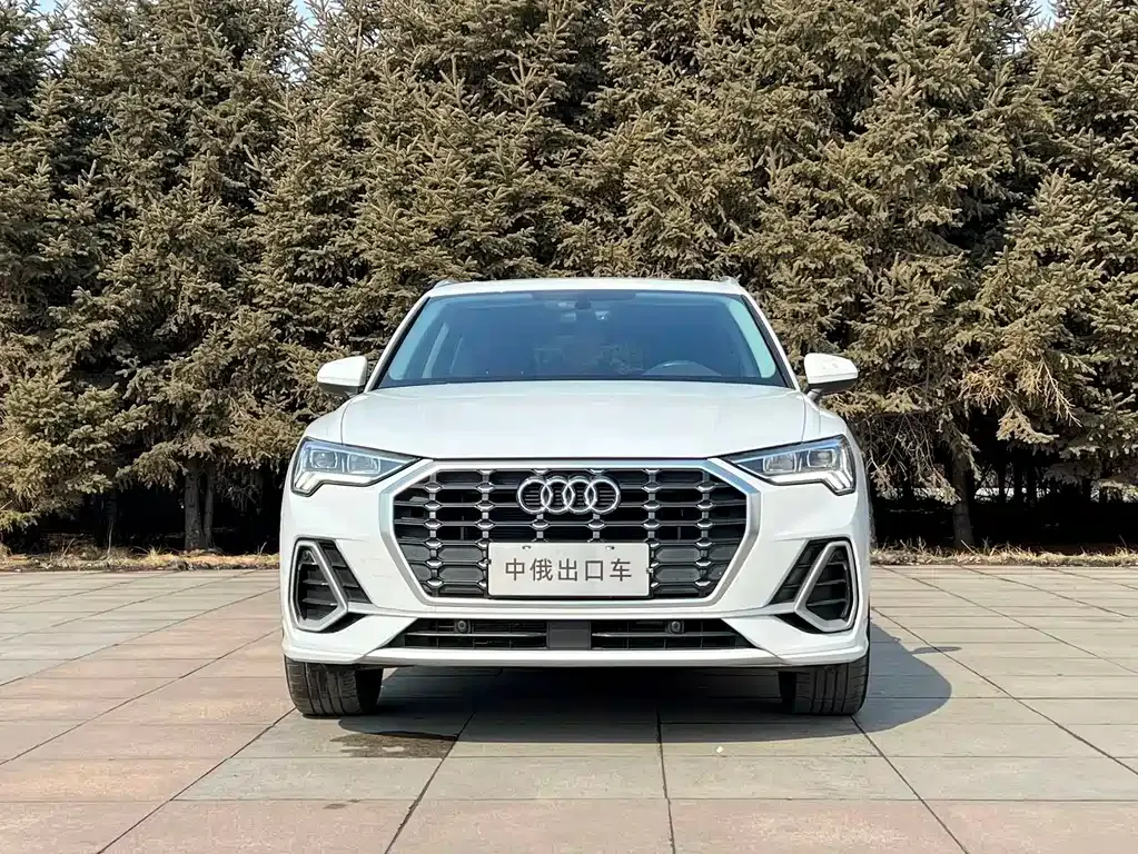 Audi Q3 — фото 10
