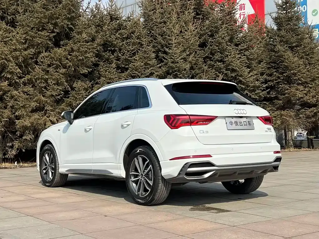 Audi Q3 — фото 5