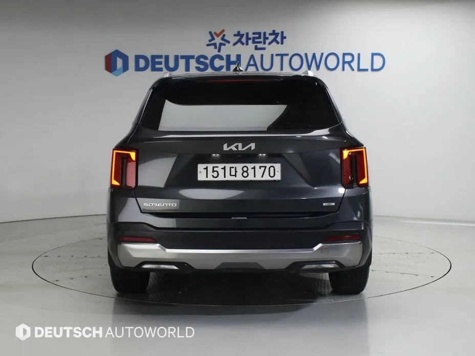 Kia Sorento — фото 6