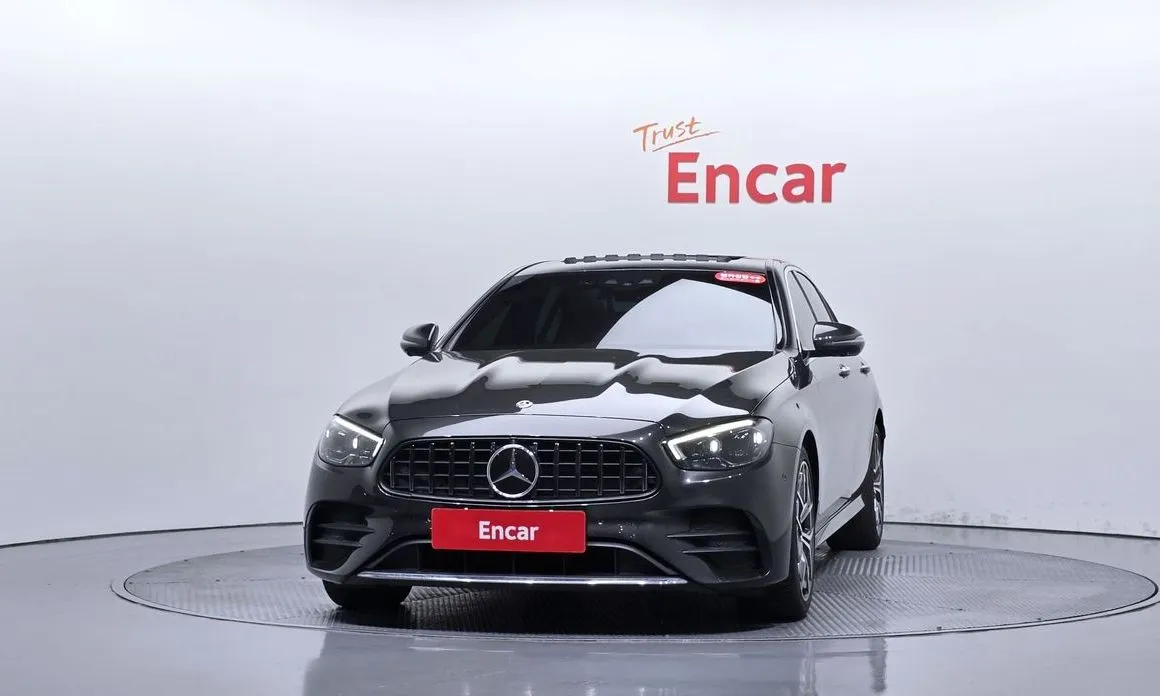 Mercedes-Benz E-Class — фото 9