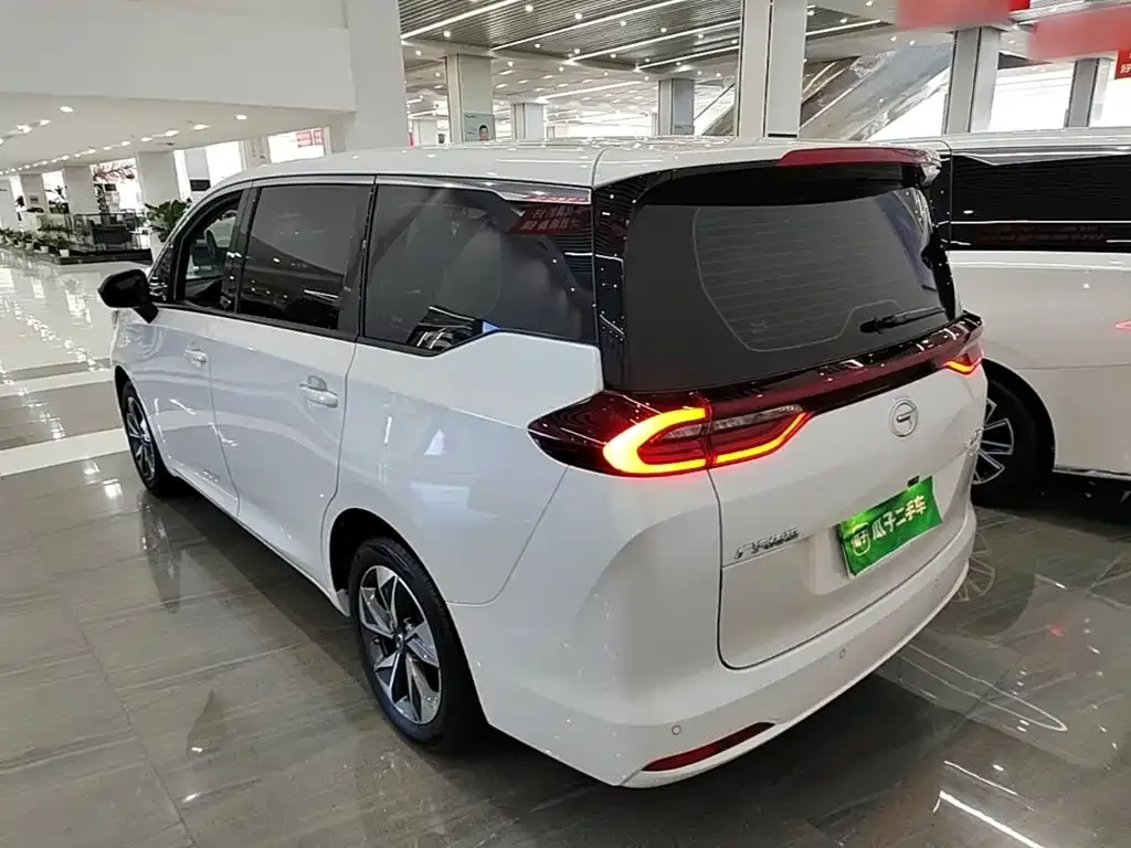 GAC Motor Trumpchi M6 — фото 10