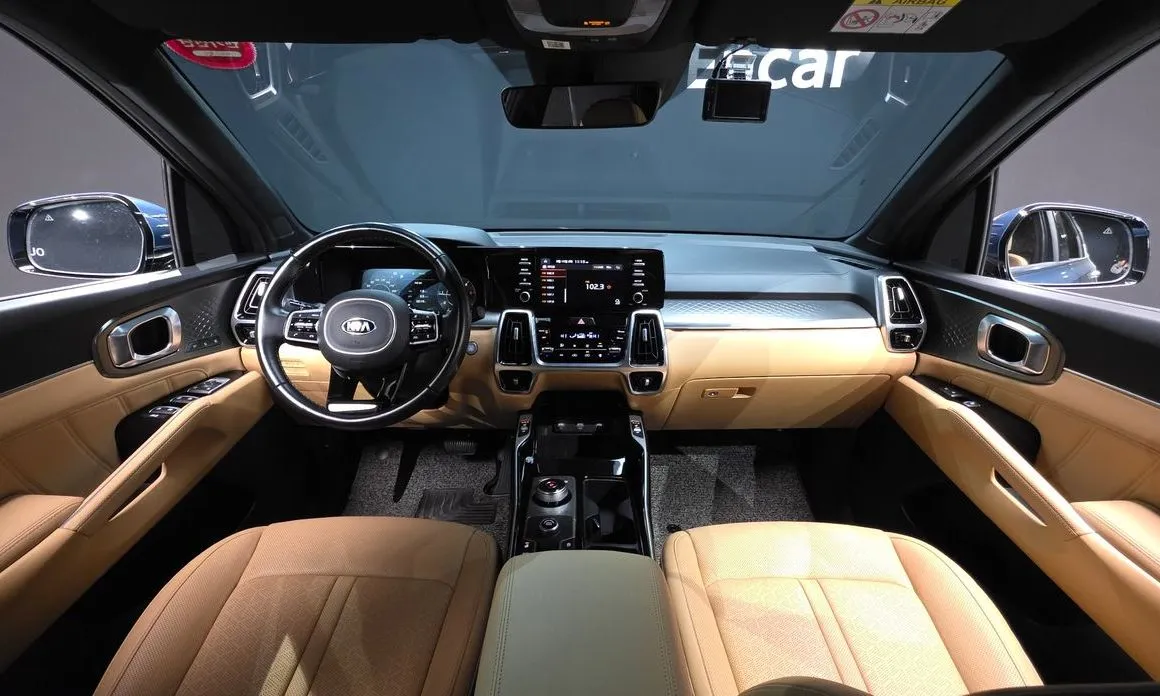 Kia Sorento — фото 6