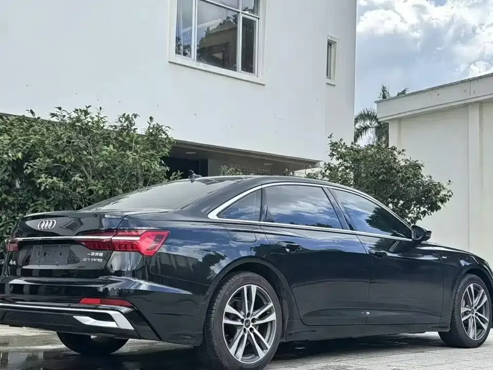 Audi A6L — фото 2
