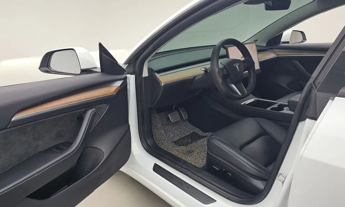 Tesla Model 3 — фото 6