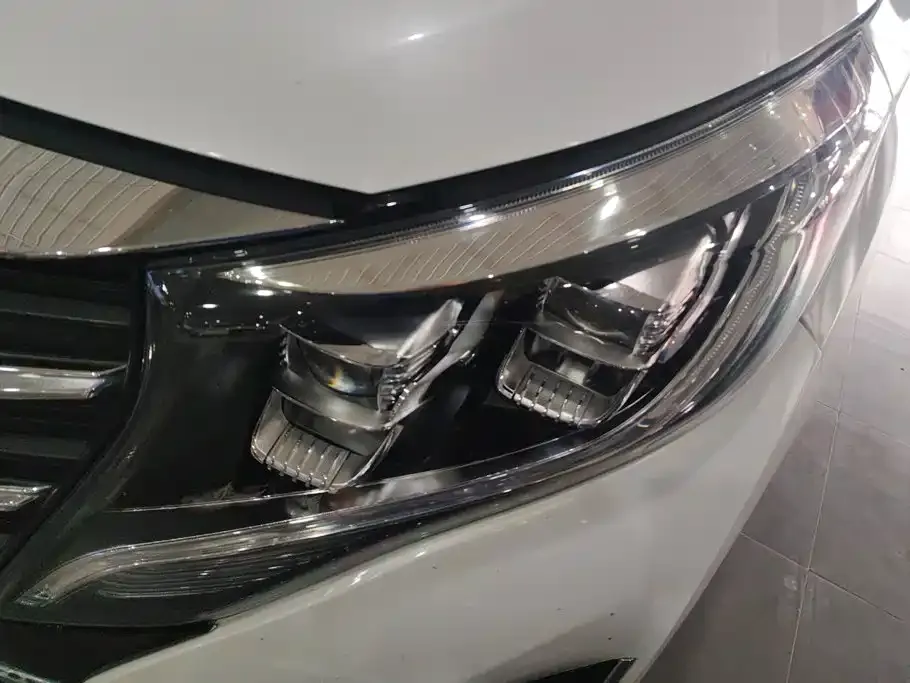 GAC Motor Trumpchi M8 — фото 4