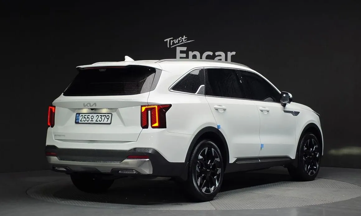 Kia Sorento — фото 5