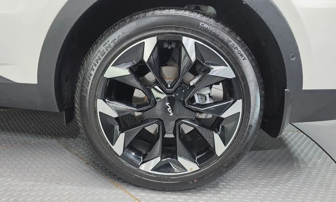 Kia Sorento — фото 10