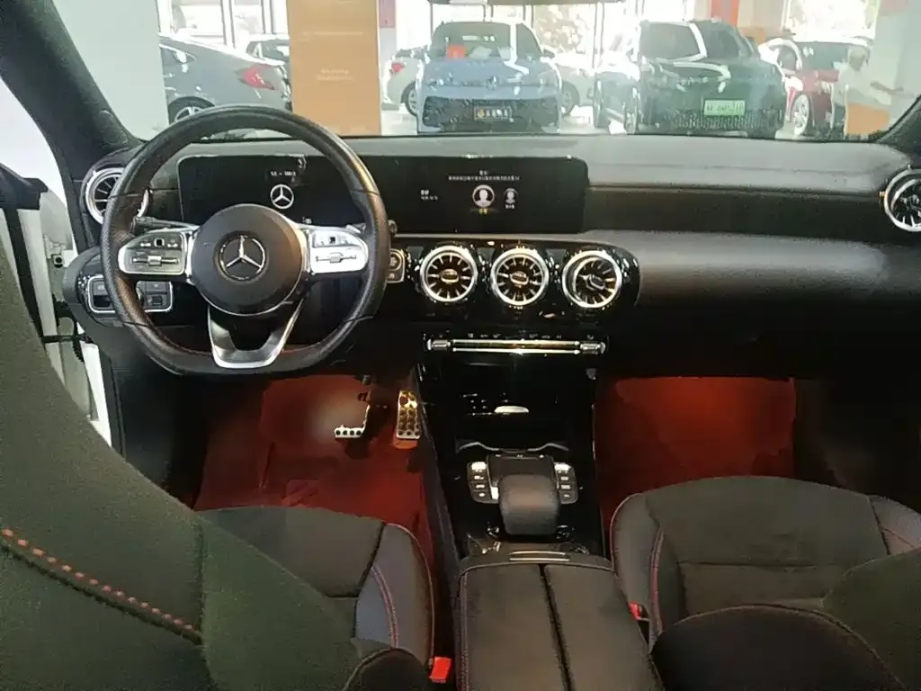 Mercedes-Benz CLA (Import) — фото 10