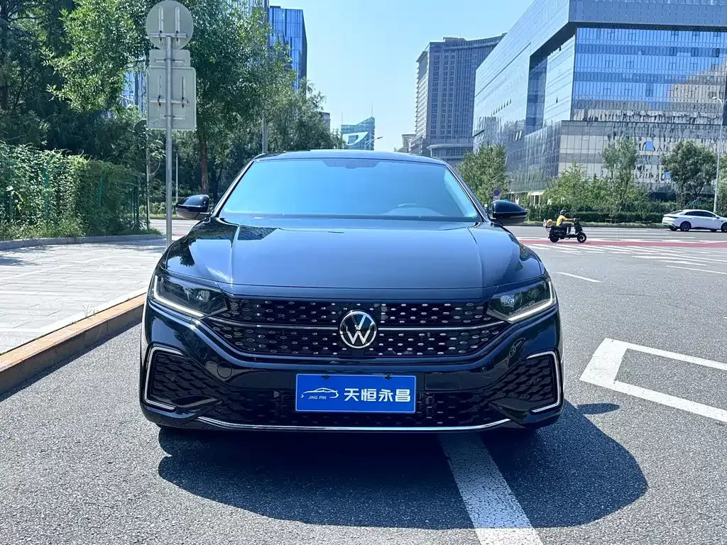 Volkswagen Passat — фото 2