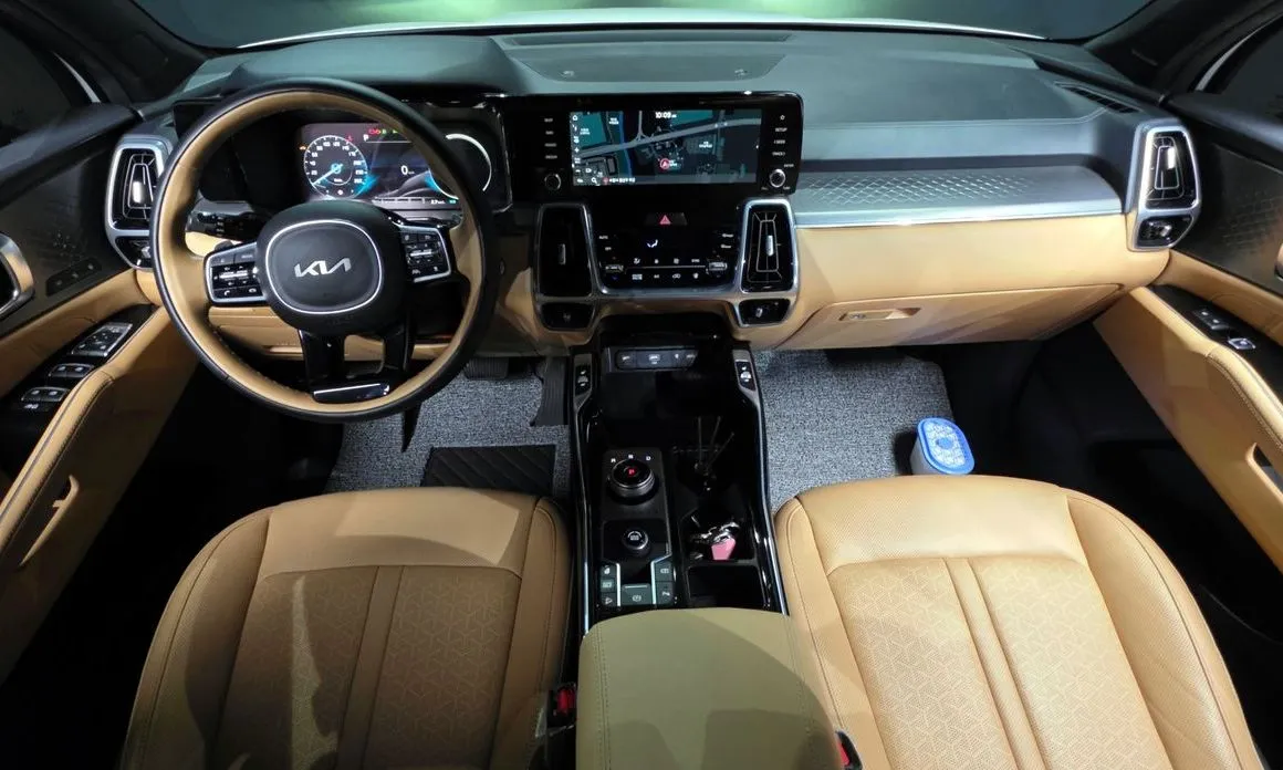 Kia Sorento — фото 9