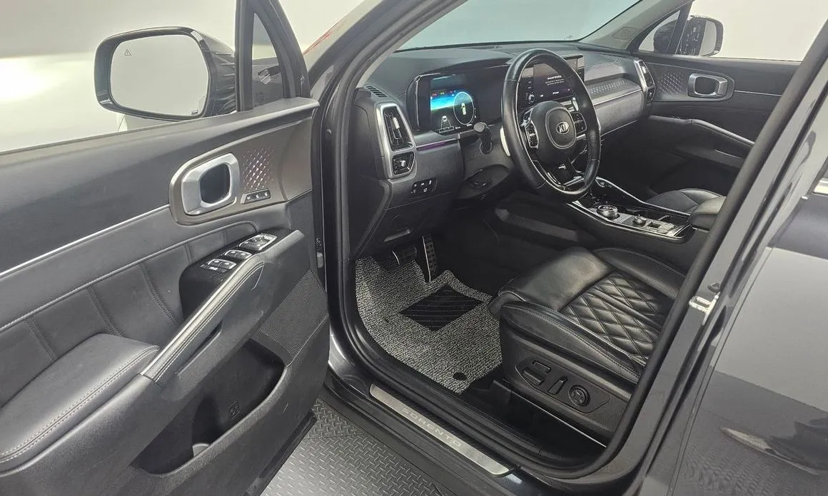 Kia Sorento — фото 9