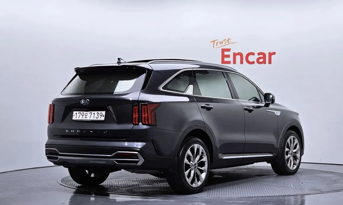 Kia Sorento — фото 10