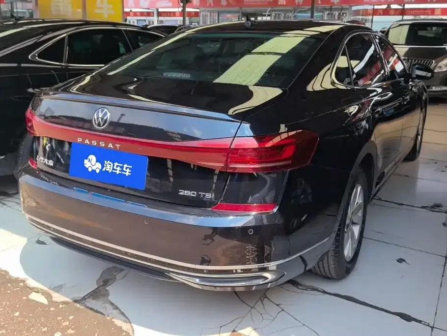 Volkswagen Passat — фото 10