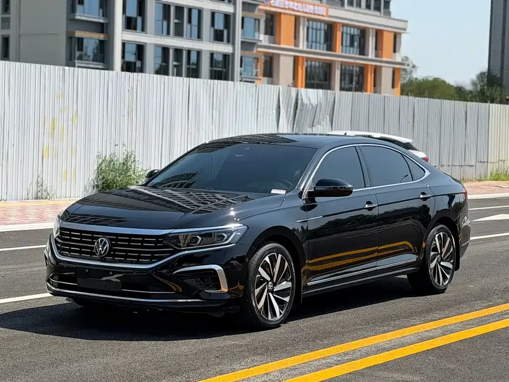 Volkswagen Passat — фото 2