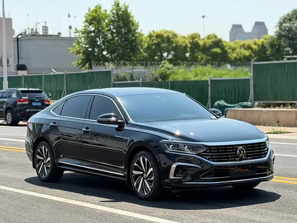 Volkswagen Passat — фото 7