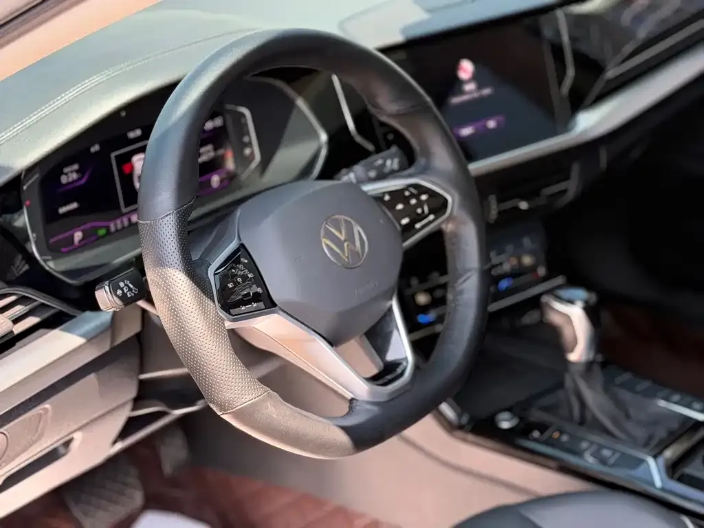 Volkswagen Passat — фото 3