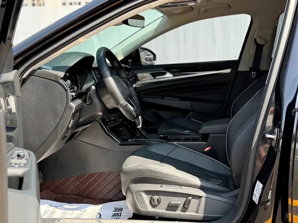 Volkswagen Passat — фото 8