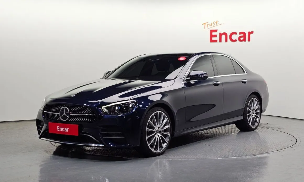 Mercedes-Benz E-Class E350 4MATIC AMG Line Edition 1
