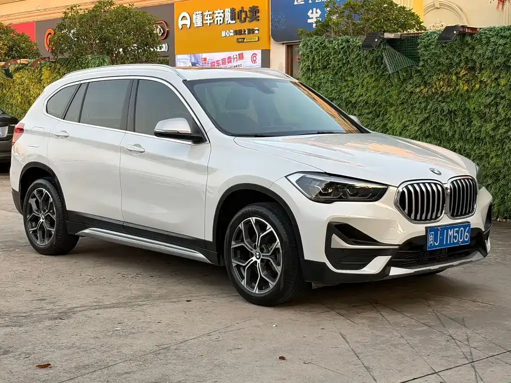 BMW X1 — фото 10