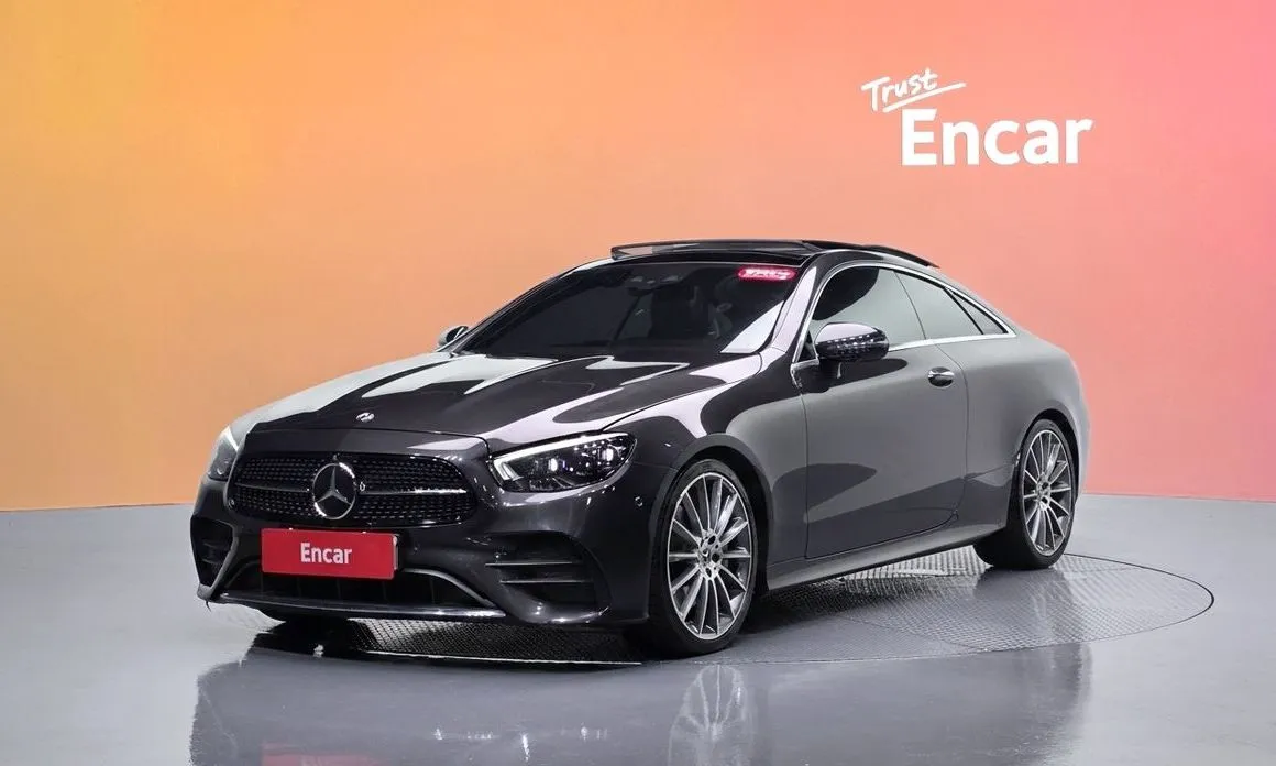 Mercedes-Benz E-Class — фото 1