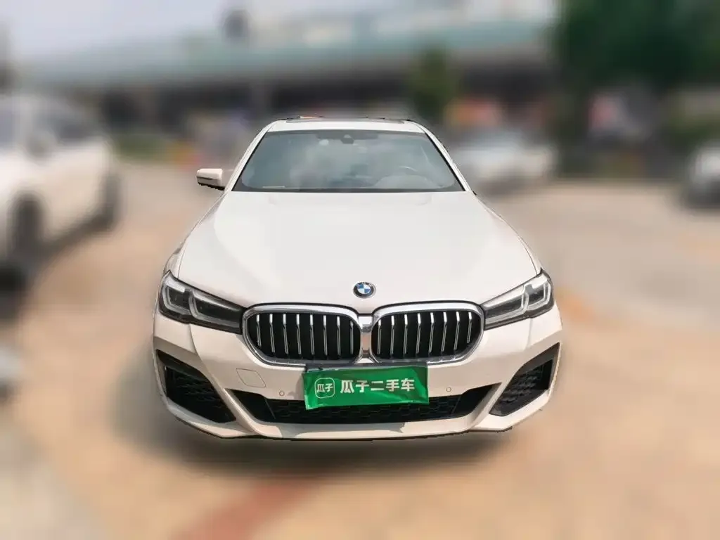BMW 5 Series — фото 2