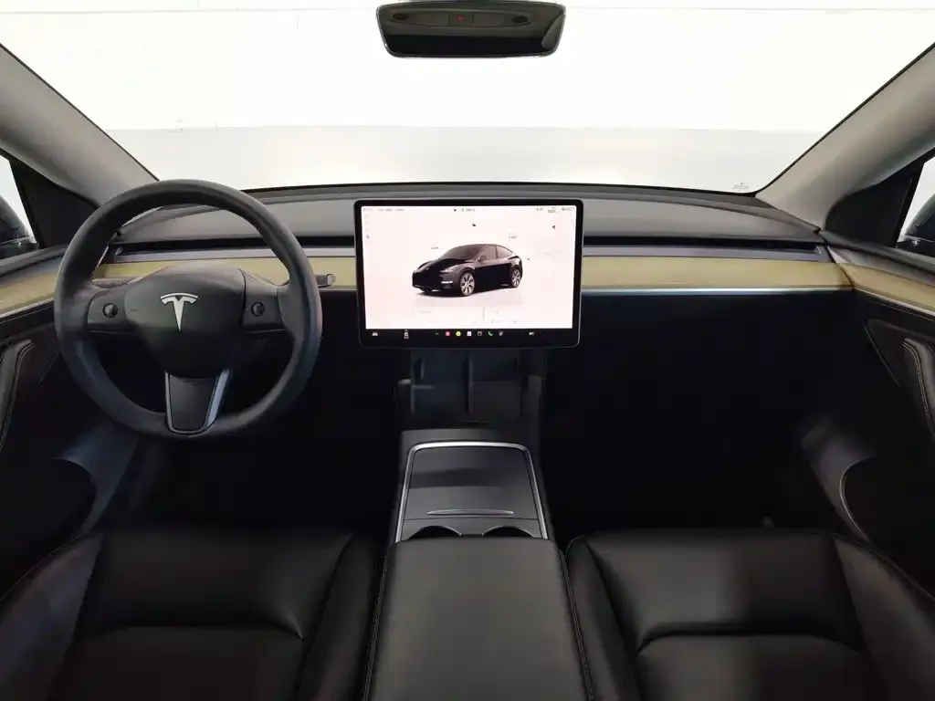 Tesla Model Y — фото 5