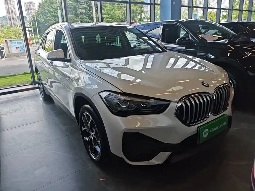 BMW X1 — фото 7