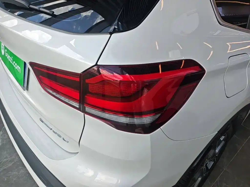 BMW X1 — фото 2
