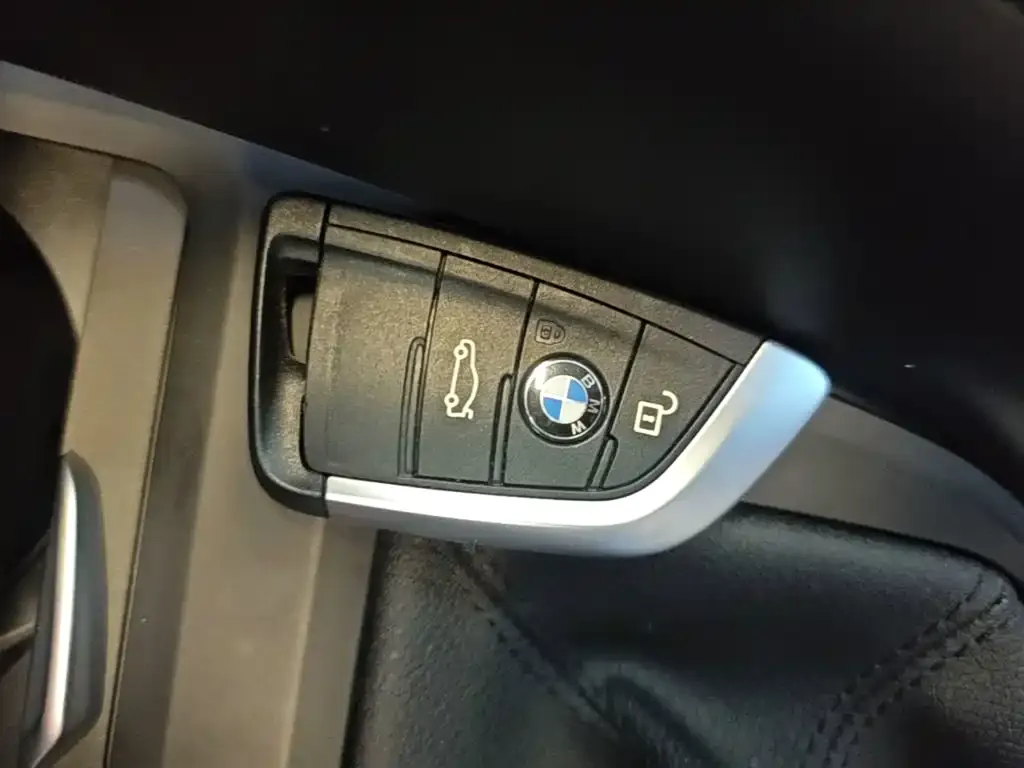 BMW X1 — фото 3